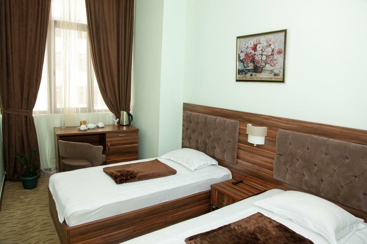 Hotel Grand Zugdidi Dış mekan fotoğraf